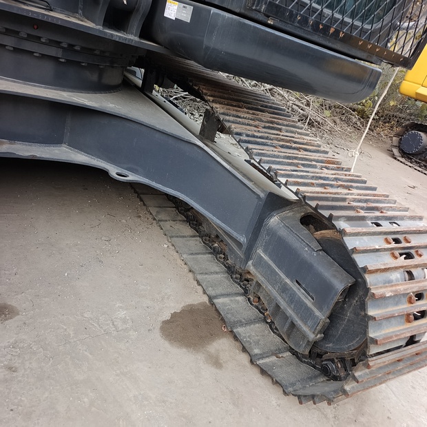 2023 كوبيلكو SK200-8-44683695