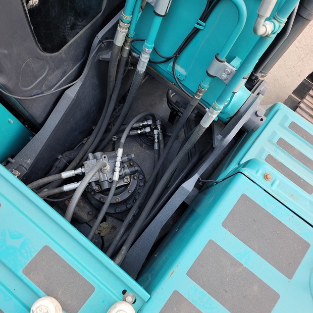 2023 كوبيلكو SK200-8-44683712