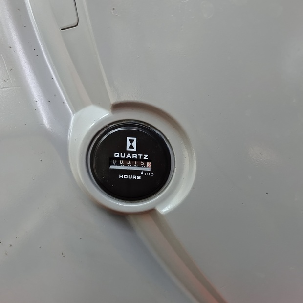 2023 كوبيلكو SK200-8-44683727