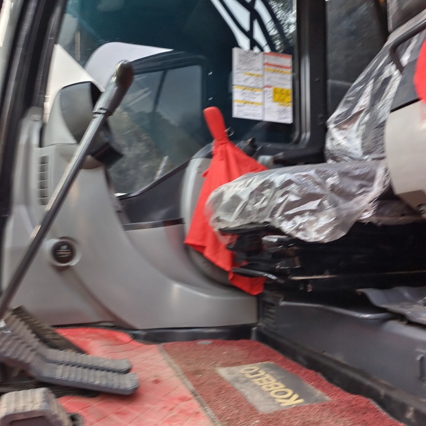 2023 كوبيلكو SK200-8-44683729