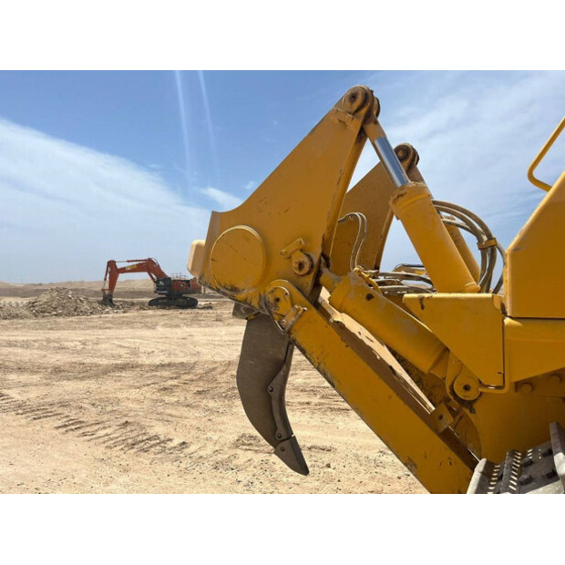 2023 Komatsu D275A-5R-44684120