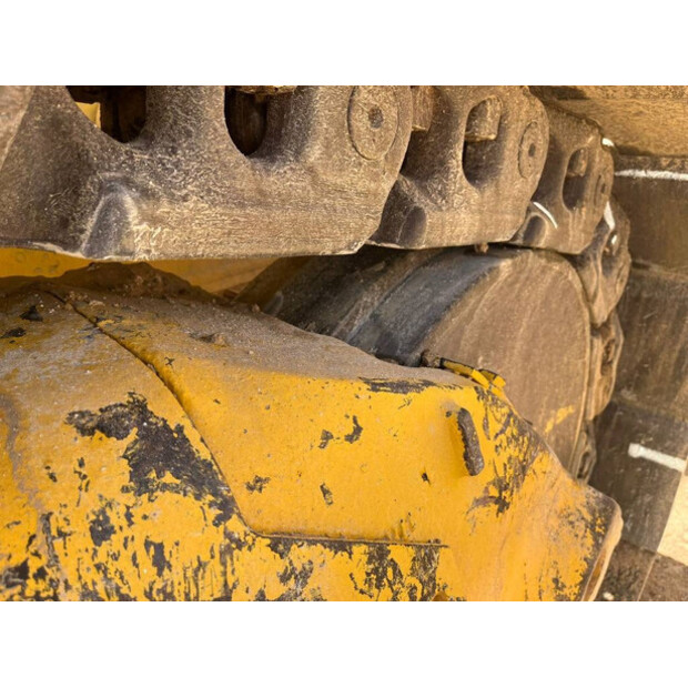 2023 Komatsu D275A-5R-44684128