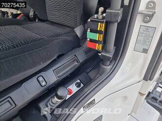 2026-mercedes-benz-arocs-3348s-44684147