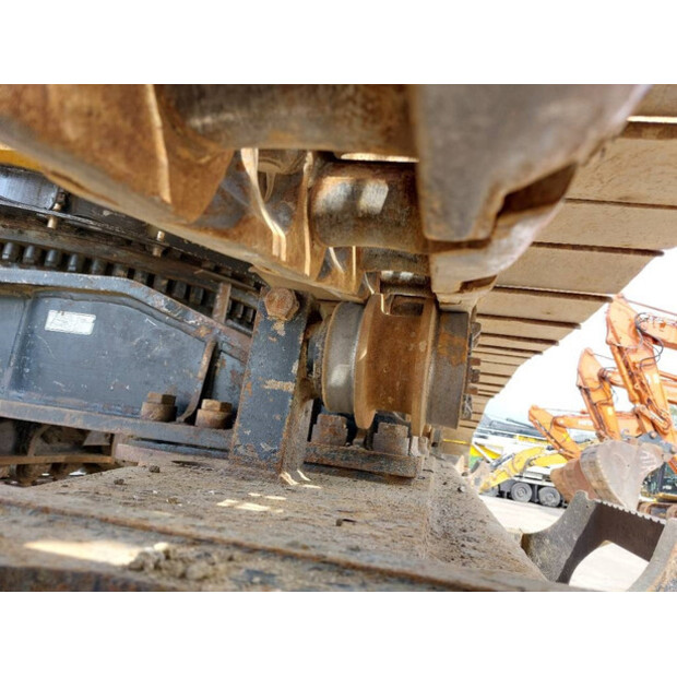 2016 Caterpillar 352FL-44684184