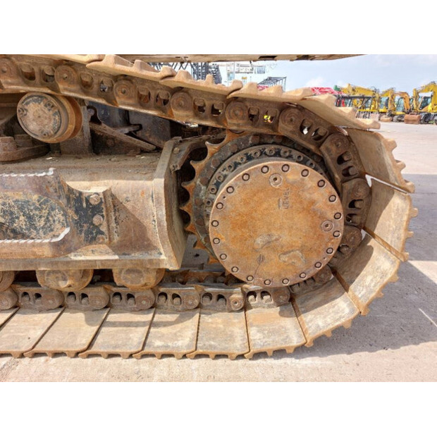 2016 Caterpillar 352FL-44684185