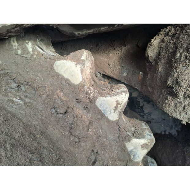 2024 كاتربيلر 395-44684223