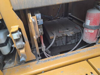 2024-caterpillar-395-44684231