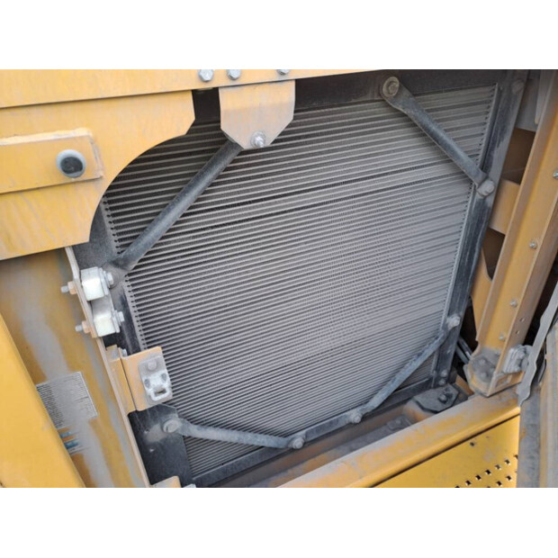 2024 كاتربيلر 395-44684233