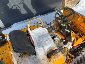 2008-thwaites-6t-44684333