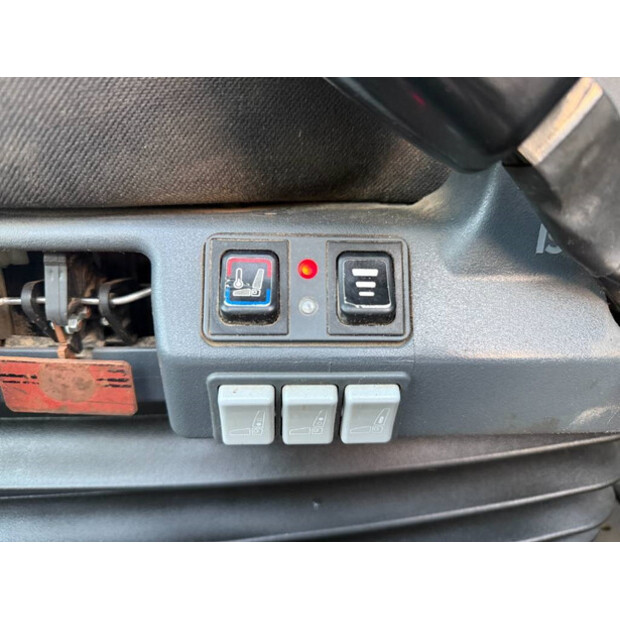 2018 فولفو L120H-44684372