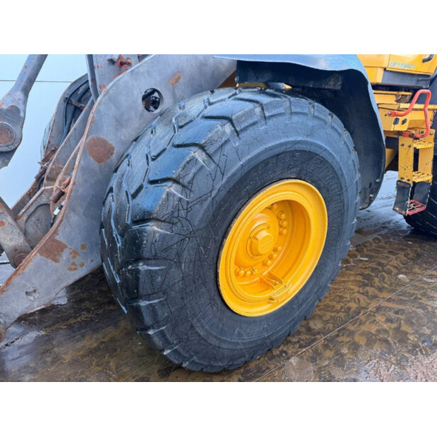 2018 فولفو L120H-44684394