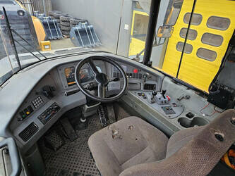 2005-volvo-a25d-1400418-44685295
