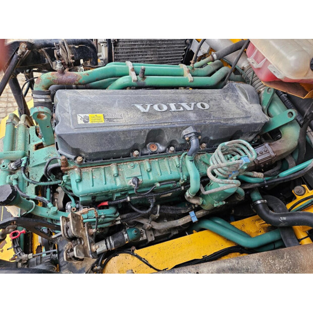 2005 Volvo A25D-44685303