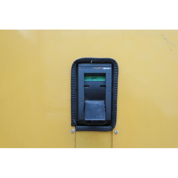 2002 كاتربيلر 800F-44685386