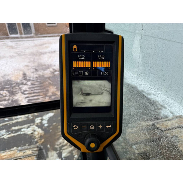 2017 JCB JS220LC-44686093