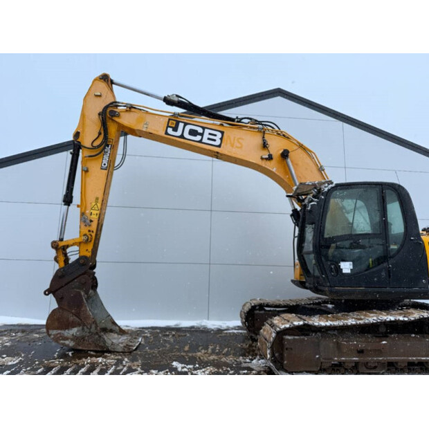 2017 JCB JS220LC-44686097