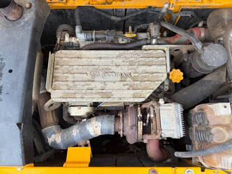 2017-jcb-js220lc-1400429-44686116