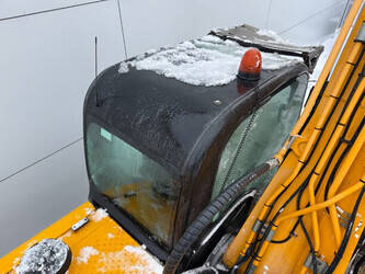 2017-jcb-js220lc-1400429-44686117