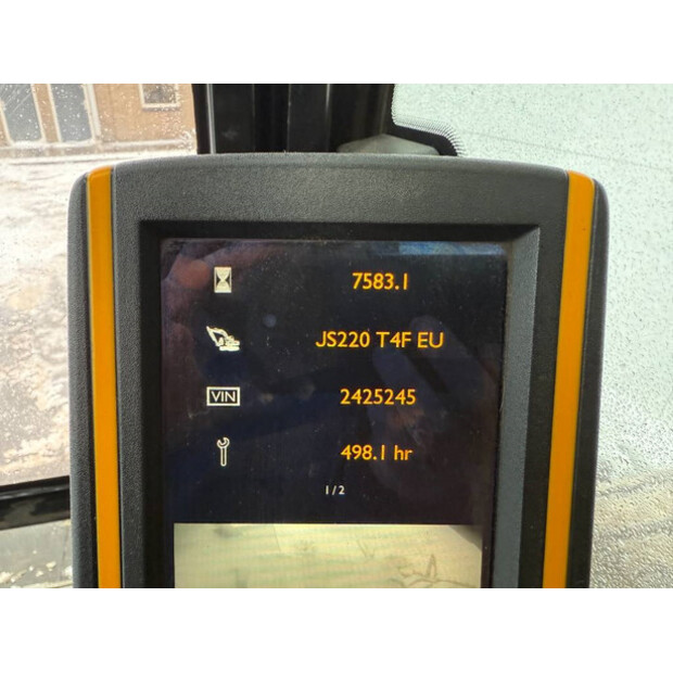 2017 JCB JS220LC-44686118