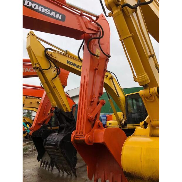 2023 Doosan DH225LC-44700911