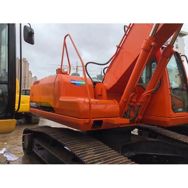 2023 Doosan DH225LC-44700912