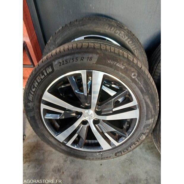 Michelin-44701067