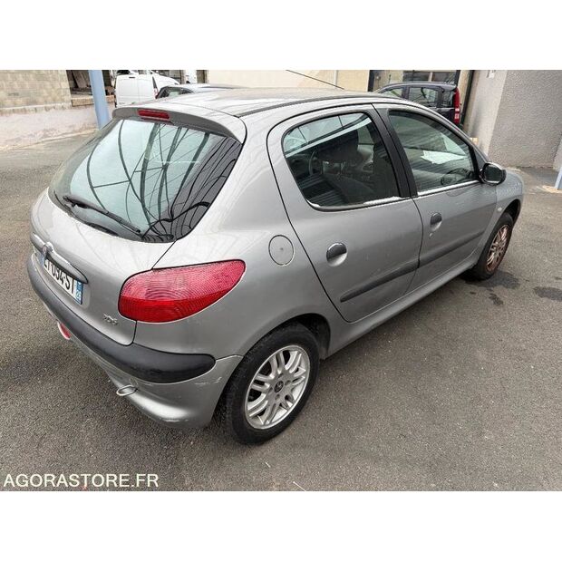 2001 بيجو 206-44701395