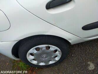 2007-renault-clio-1400535-44701572