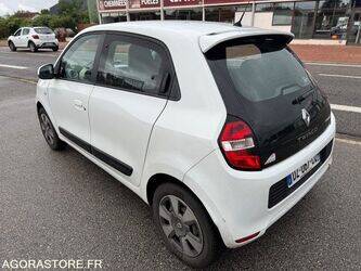 2016-renault-twingo-44701612