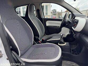 2016-renault-twingo-44701615