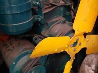 صورة ل المحرك - أجزاء أخرى