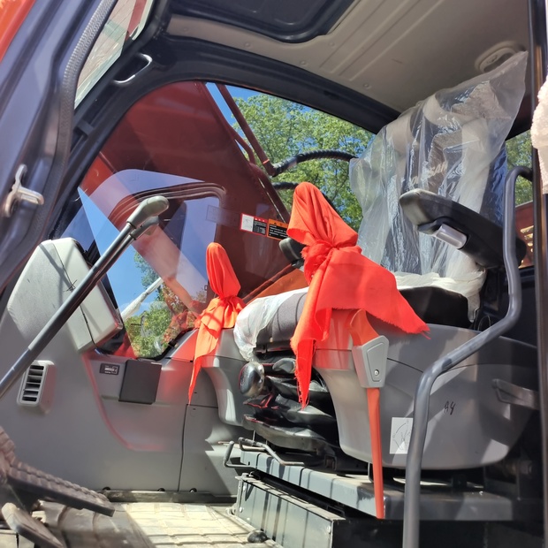 2024 Doosan DX225-44701856