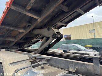 2006-iveco-260e35-1398389-44701866