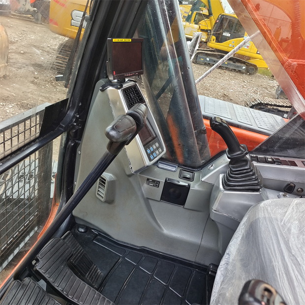 2024 دووسان DX300-44701880