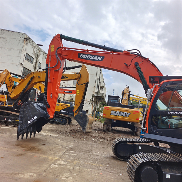 2024 Doosan DX340-44701999