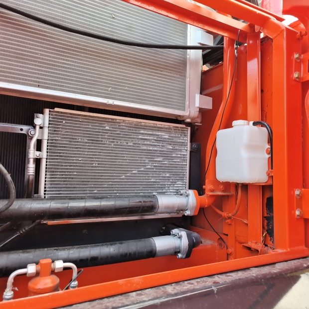 2024 دووسان DX300-44702035