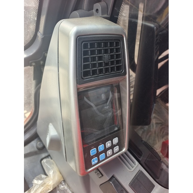 2023 Doosan DX225-44702083