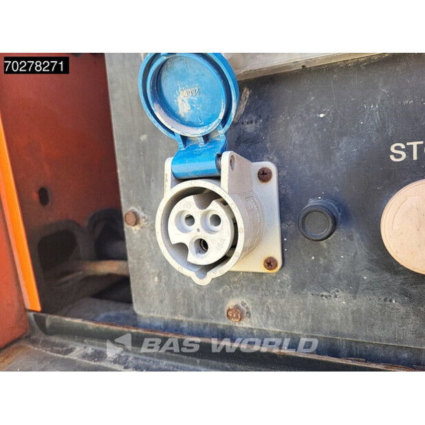 2015 تاورلايت VB-9-44702352