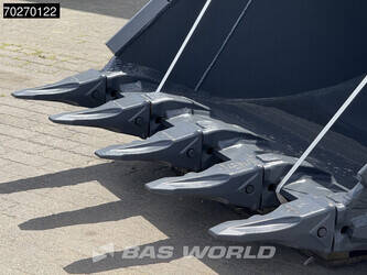 2025-strickland-s80-1319434-44702508