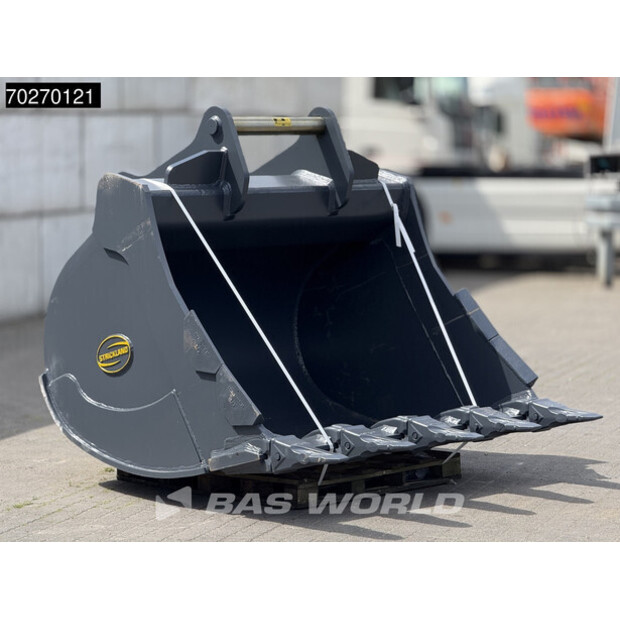 2025 ستريك لاند S80-44702705