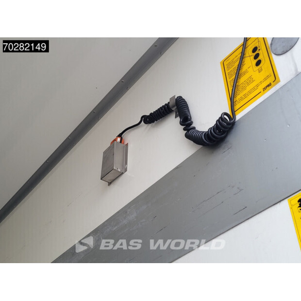 2017 Mercedes-Benz Atego 1524-44703630