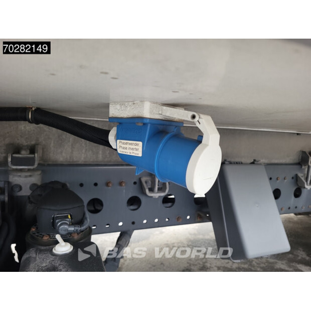 2017 Mercedes-Benz Atego 1524-44703633