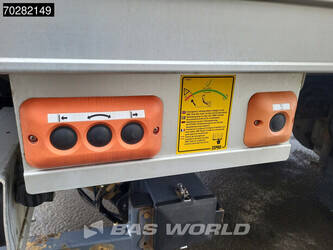 2017-mercedes-benz-atego-1524-1331646-44703637