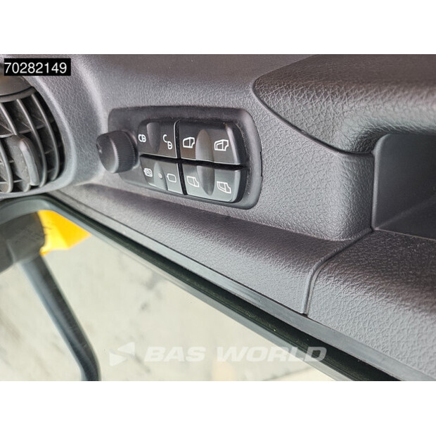 2017 Mercedes-Benz Atego 1524-44703642