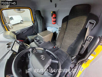 2018-mercedes-benz-atego-1524-1381726-44704033