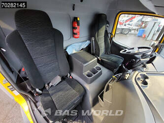 2018-mercedes-benz-atego-1524-1381726-44704047