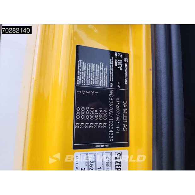 2018 Mercedes-Benz Atego 1524-44704140