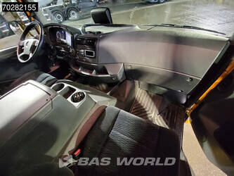 2016-mercedes-benz-atego-1524-1381982-44704201