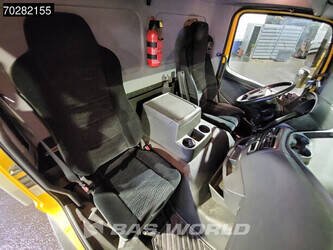 2016-mercedes-benz-atego-1524-1381982-44704203