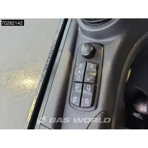 2018 Mercedes-Benz Atego 1524-44704339